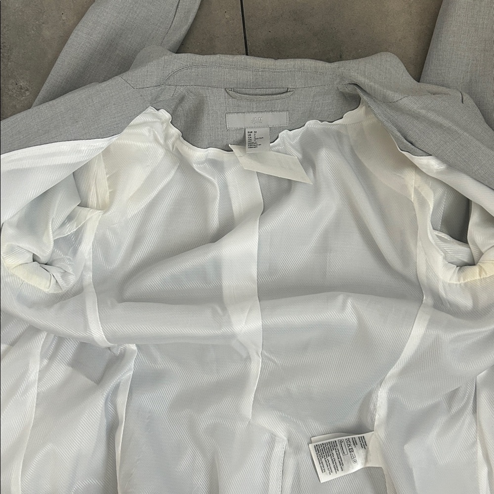 H&M gray 2 piece fitted slim suit 2/4 - Picture 11 of 11